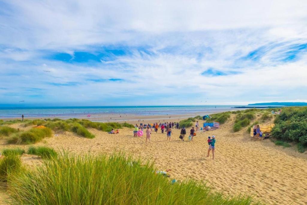 An Oasis Of Serenity In Camber Sands - Brand New 8 Berth Caravan Hotel Exterior photo